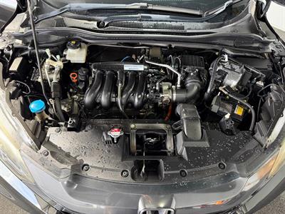 2014 Honda Vezel - Thumbnail