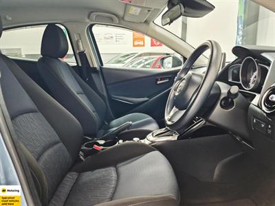 2015 Mazda Demio - Thumbnail
