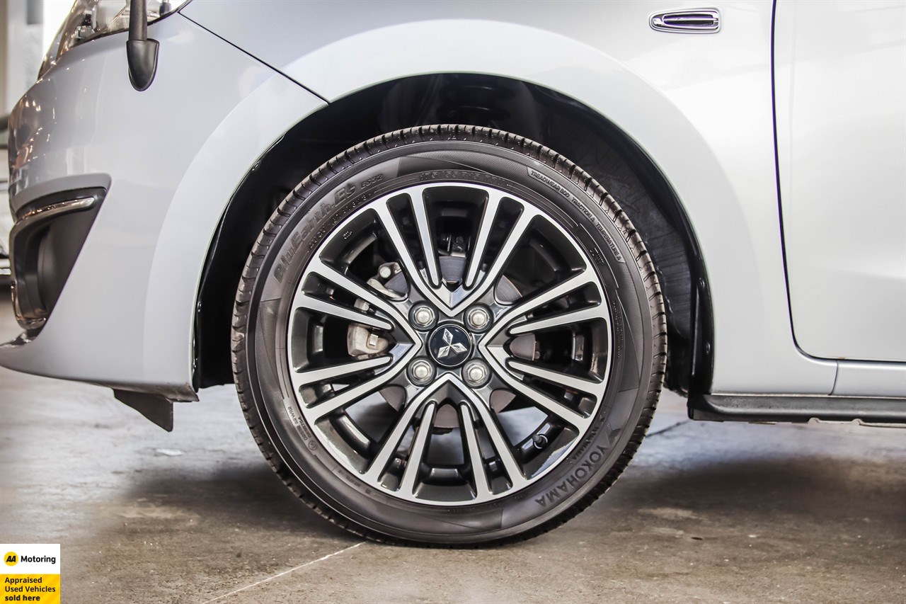 2018 Mitsubishi MIRAGE 5D