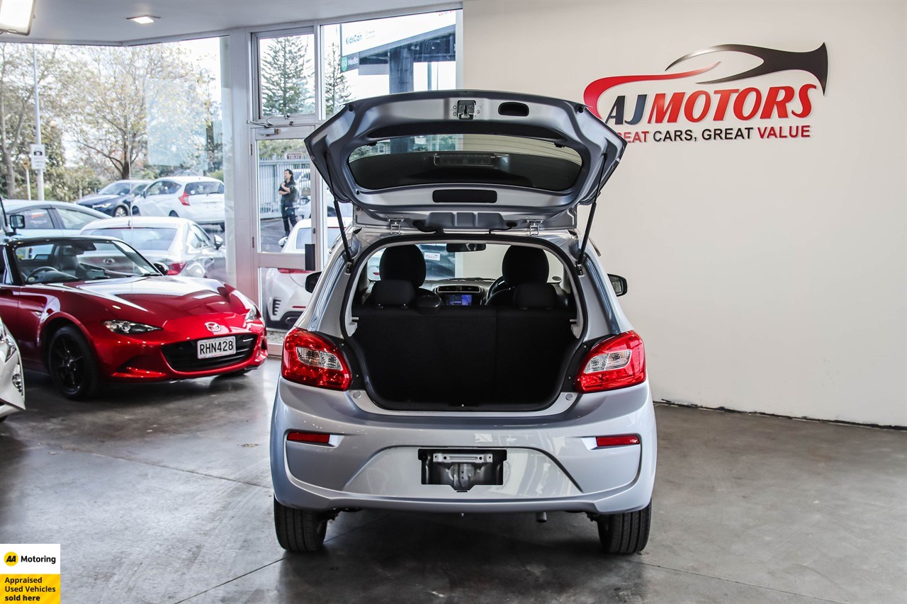 2018 Mitsubishi MIRAGE 5D