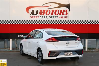 2022 Hyundai IONIQ - Thumbnail