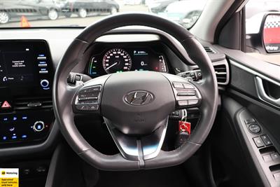 2022 Hyundai IONIQ - Thumbnail