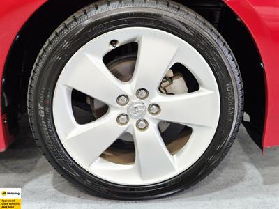 2012 Toyota Prius - Thumbnail
