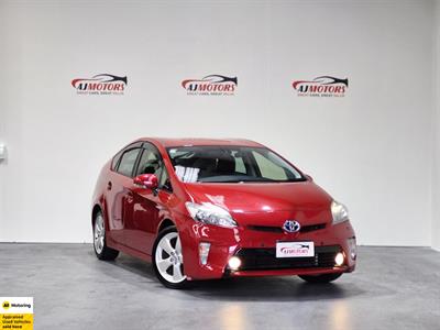 2012 Toyota Prius - Thumbnail