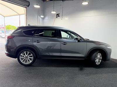 2017 Mazda CX-8 - Thumbnail