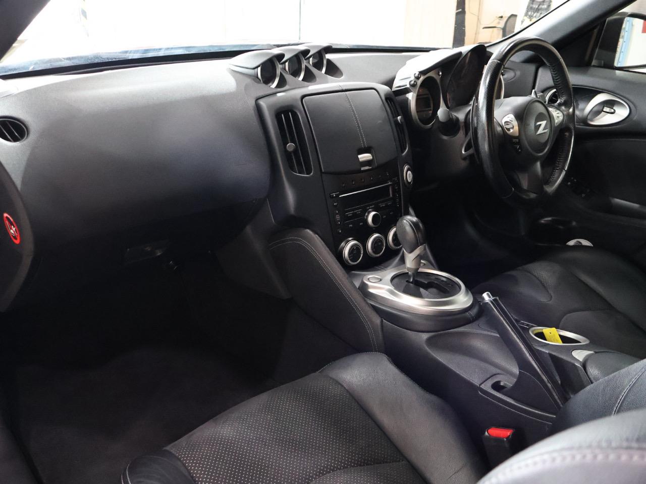 2016 Nissan Fairlady