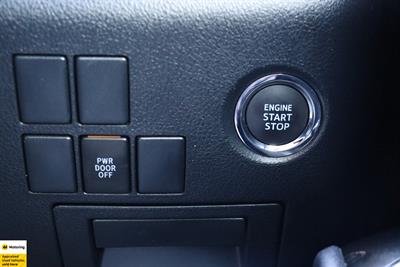 2015 Toyota Vellfire - Thumbnail