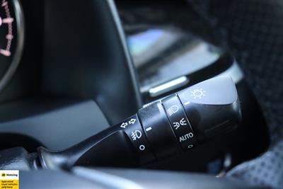 2015 Toyota Vellfire - Thumbnail