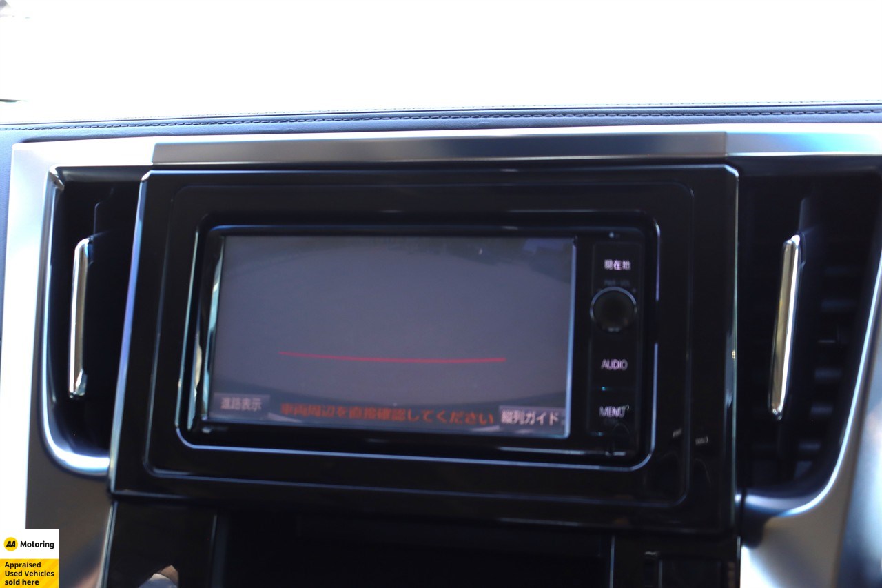 2015 Toyota Vellfire