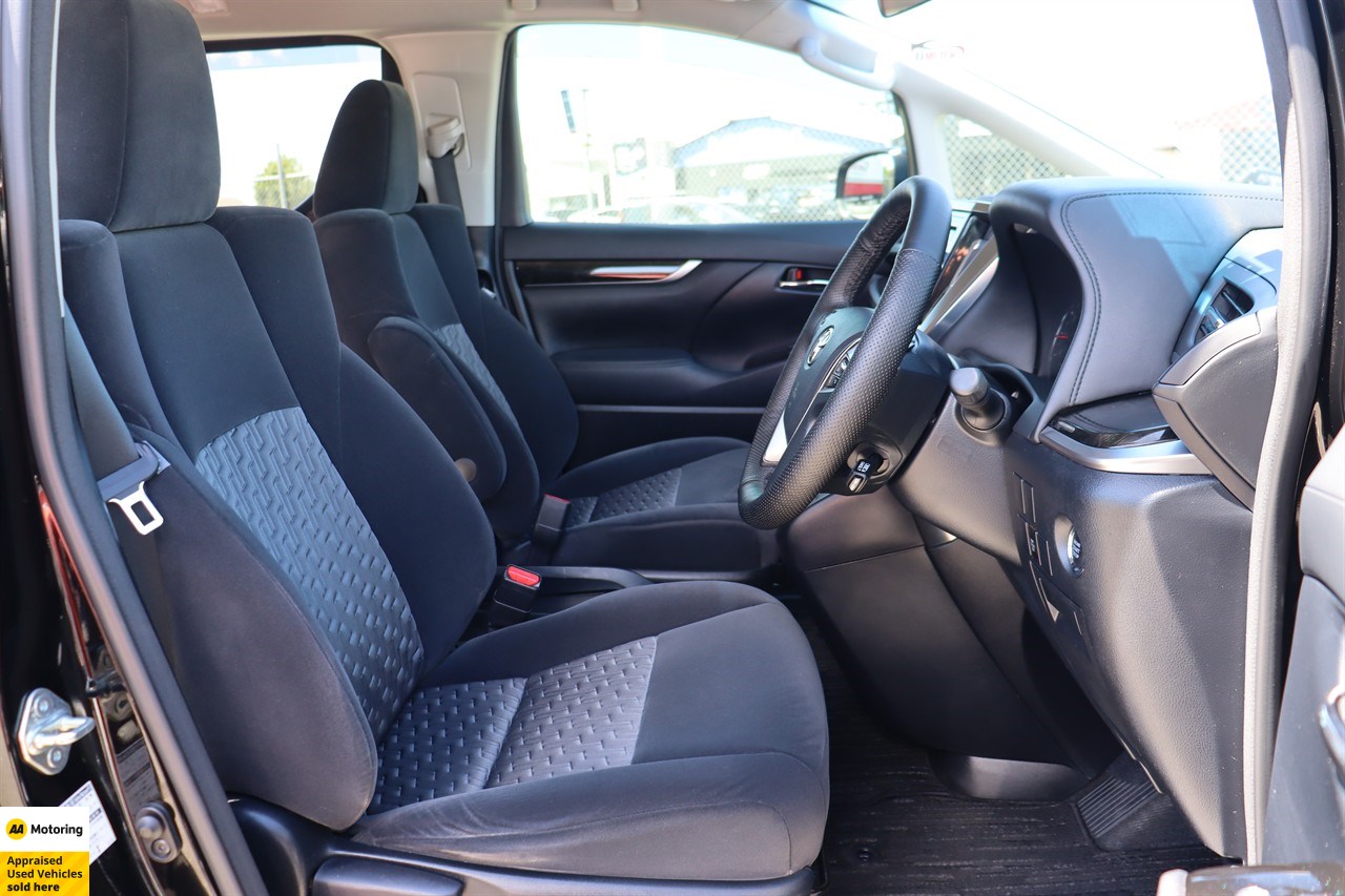 2015 Toyota Vellfire