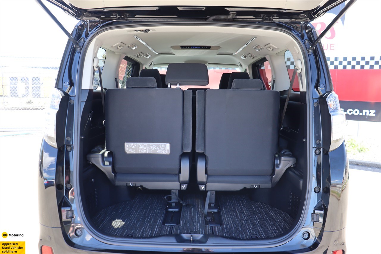 2015 Toyota Vellfire