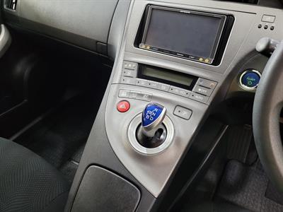 2013 Toyota Prius - Thumbnail