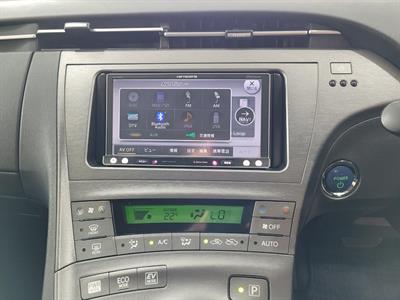 2013 Toyota Prius - Thumbnail