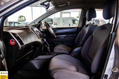 2014 Nissan Wingroad - Thumbnail