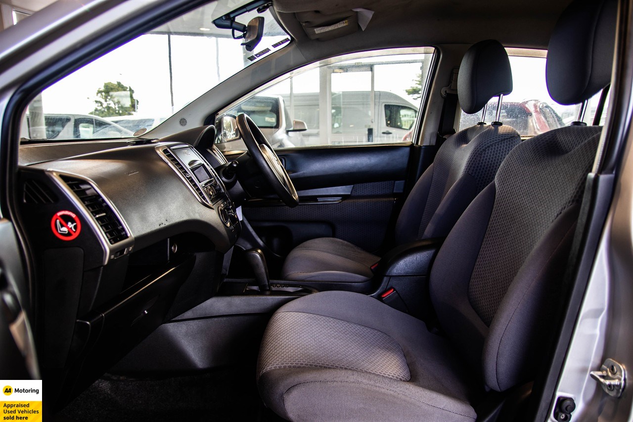 2014 Nissan Wingroad