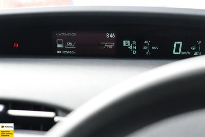 2012 Toyota Prius - Thumbnail