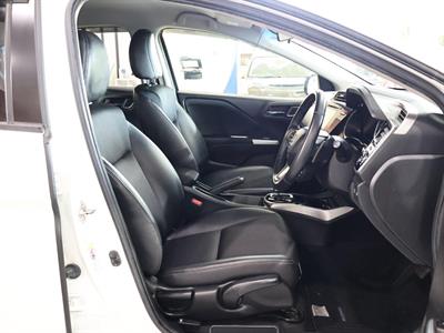 2014 Honda Grace - Thumbnail