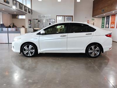 2014 Honda Grace - Thumbnail