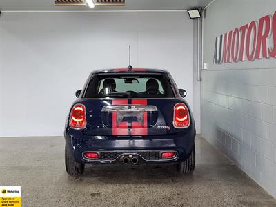 2015 Mini Cooper - Thumbnail