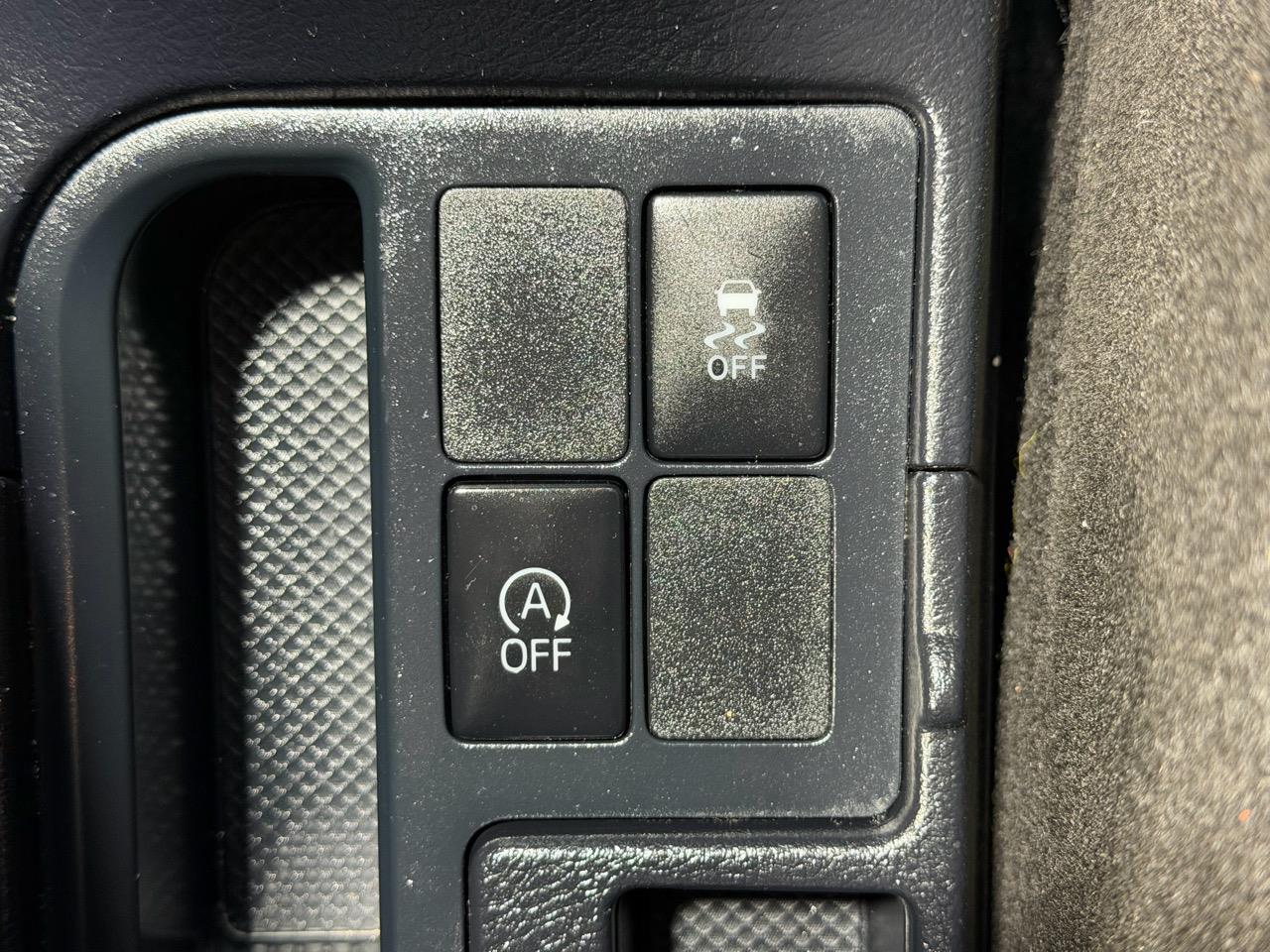 2014 Toyota Vitz