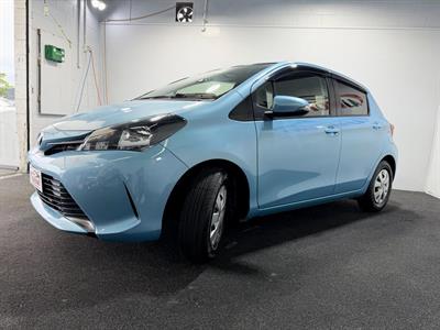 2014 Toyota Vitz - Thumbnail