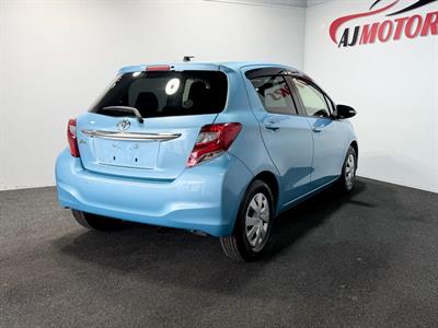 2014 Toyota Vitz - Thumbnail