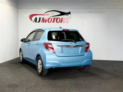 2014 Toyota Vitz - Thumbnail