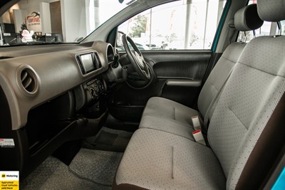 2014 Toyota Passo - Thumbnail