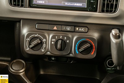 2014 Toyota Passo - Thumbnail