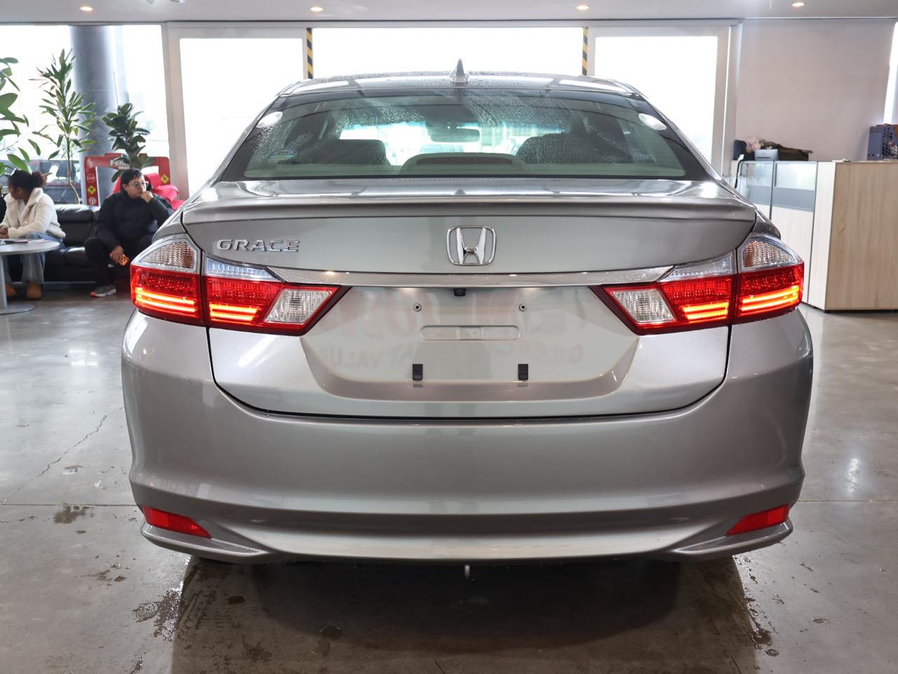 2014 Honda GRACE
