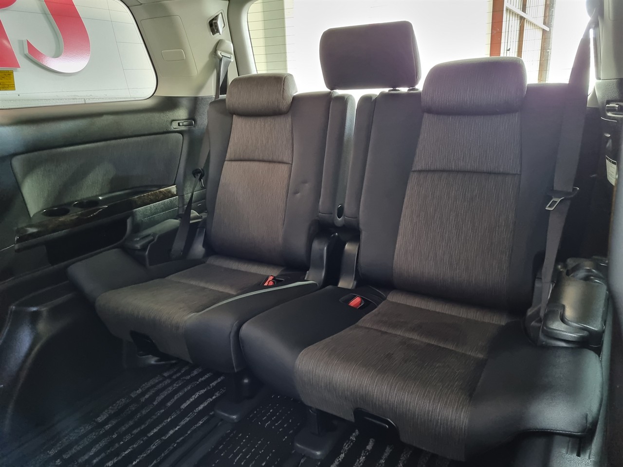 2012 Toyota Vellfire