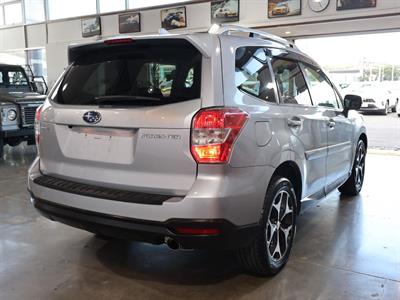2015 Subaru Forester - Thumbnail