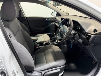 2022 Hyundai IONIQ - Thumbnail