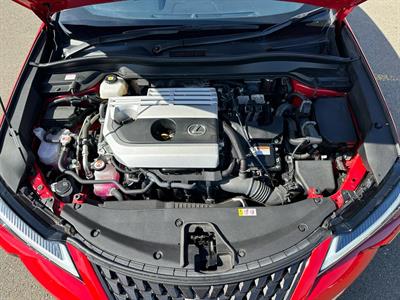 2022 Lexus UX250H - Thumbnail