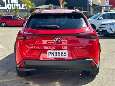 2022 Lexus UX250H - Thumbnail