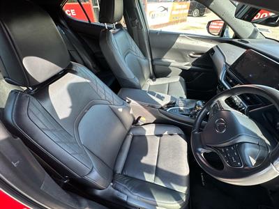 2022 Lexus UX250H - Thumbnail