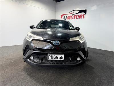 2017 Toyota C-HR - Thumbnail