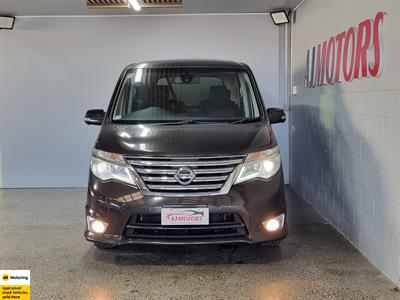 2014 Nissan Serena - Thumbnail