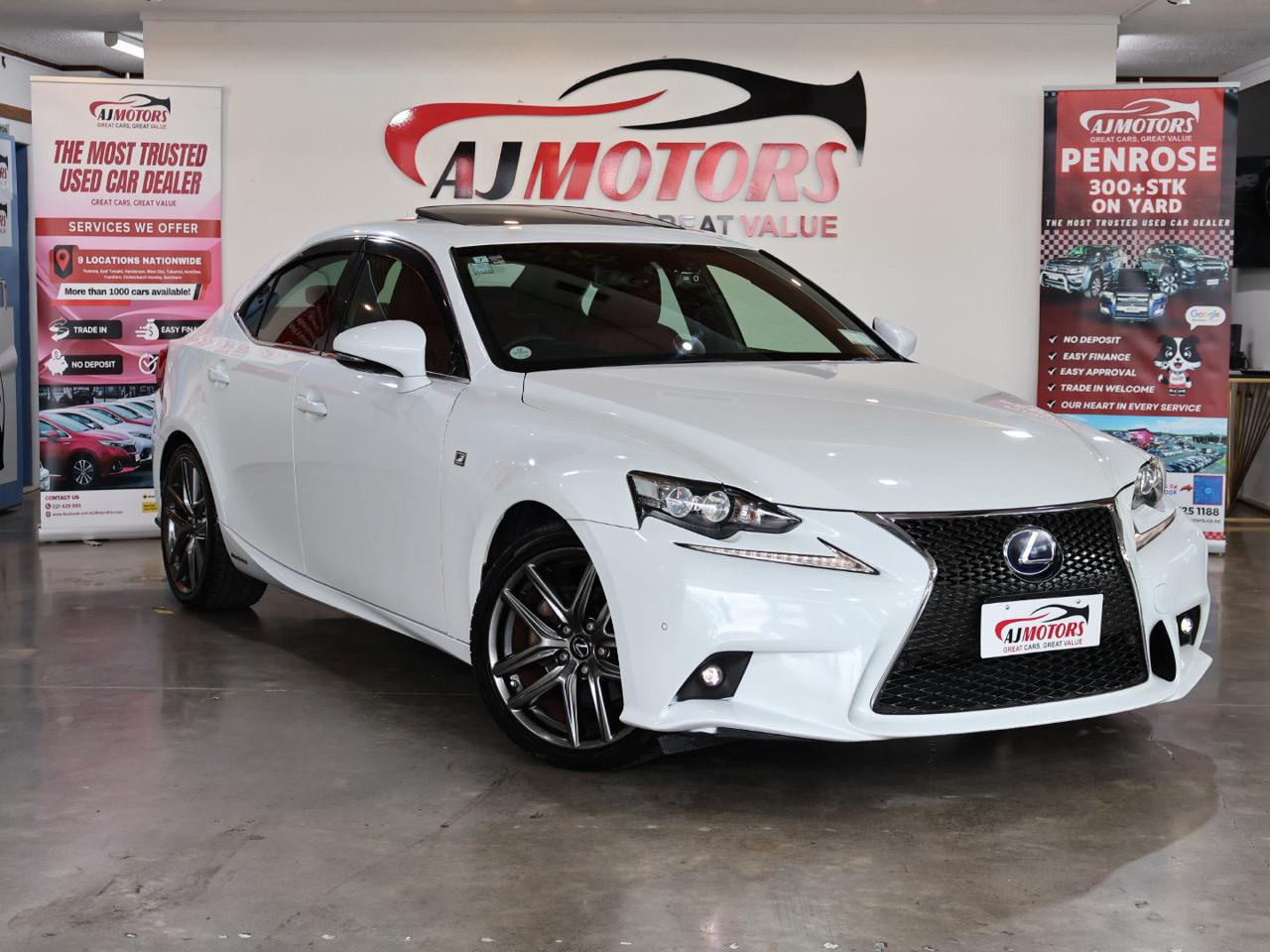 2015 Lexus IS 300h