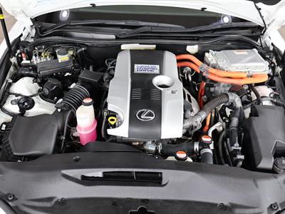 2015 Lexus IS 300h - Thumbnail