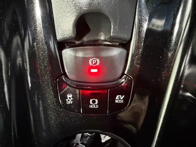 2017 Toyota C-HR - Thumbnail