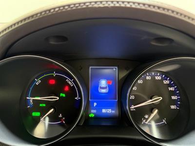2017 Toyota C-HR - Thumbnail