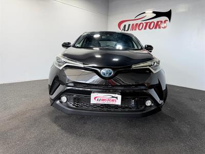 2017 Toyota C-HR - Thumbnail