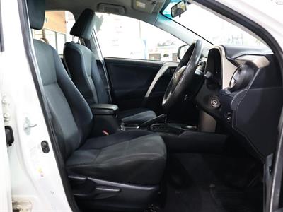 2014 Toyota RAV4 - Thumbnail