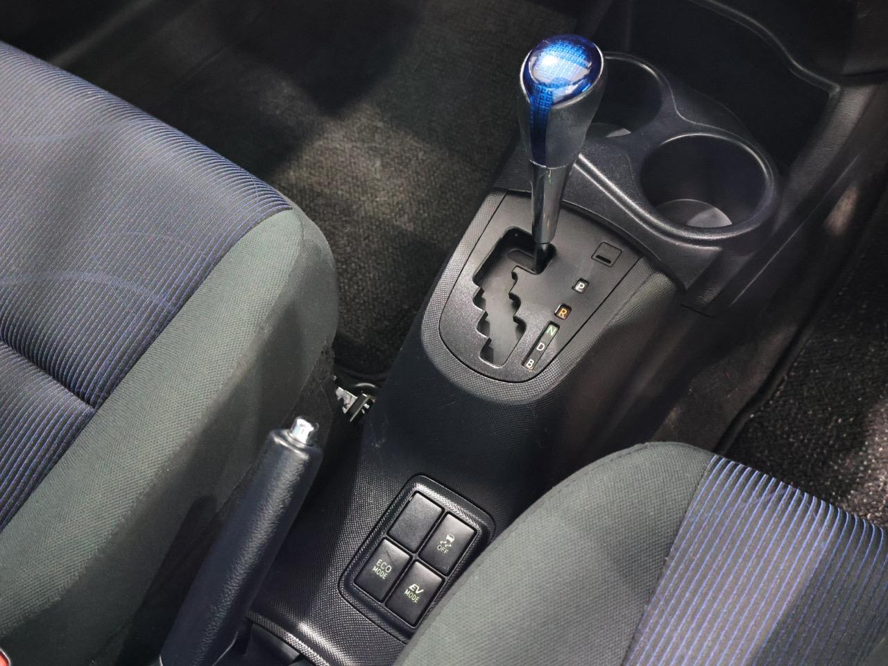 2015 Toyota Aqua