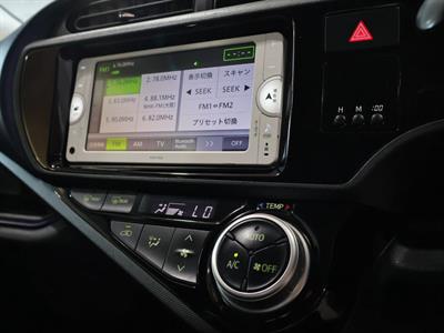 2015 Toyota Aqua - Thumbnail