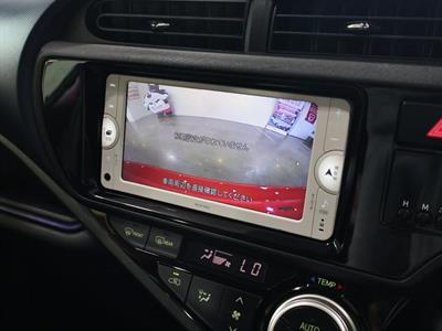 2015 Toyota Aqua - Thumbnail