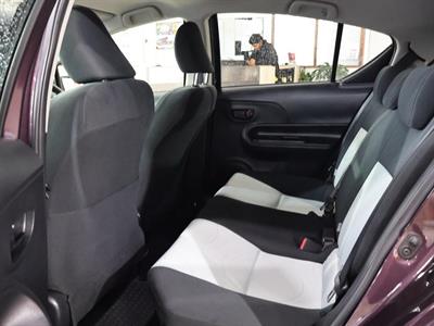2014 Toyota Aqua - Thumbnail