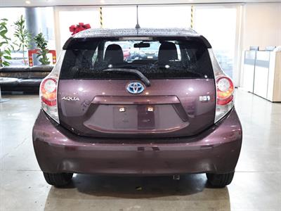 2014 Toyota Aqua - Thumbnail