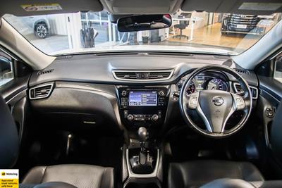 2017 Nissan X-Trail - Thumbnail